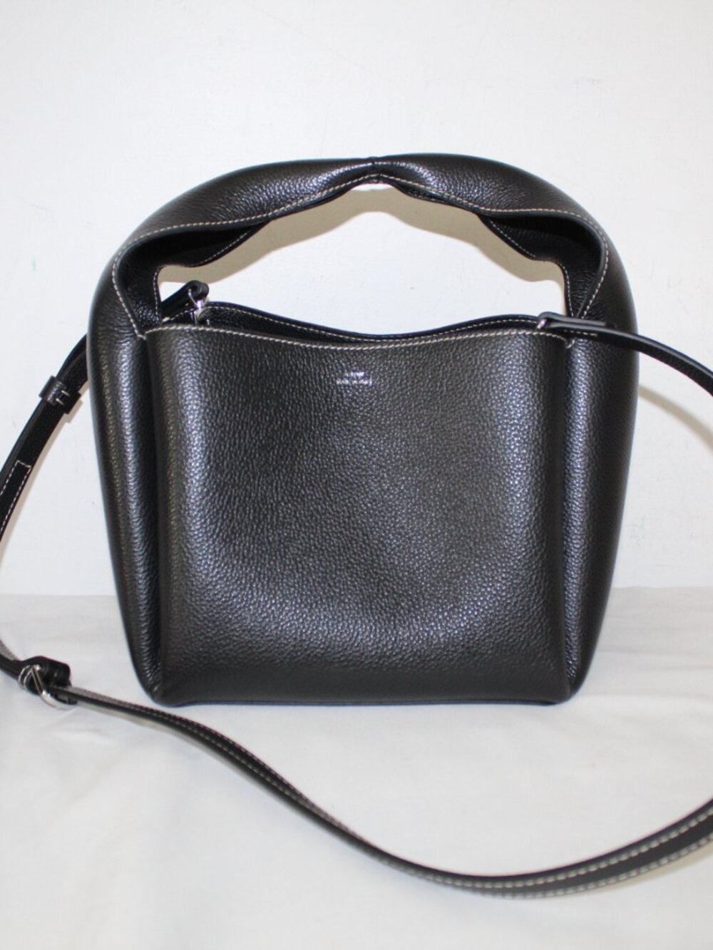 Toteme Pebble Leather Black Top Handle Shoulder Bucket Bag Crossbody - Picture 1 of 13